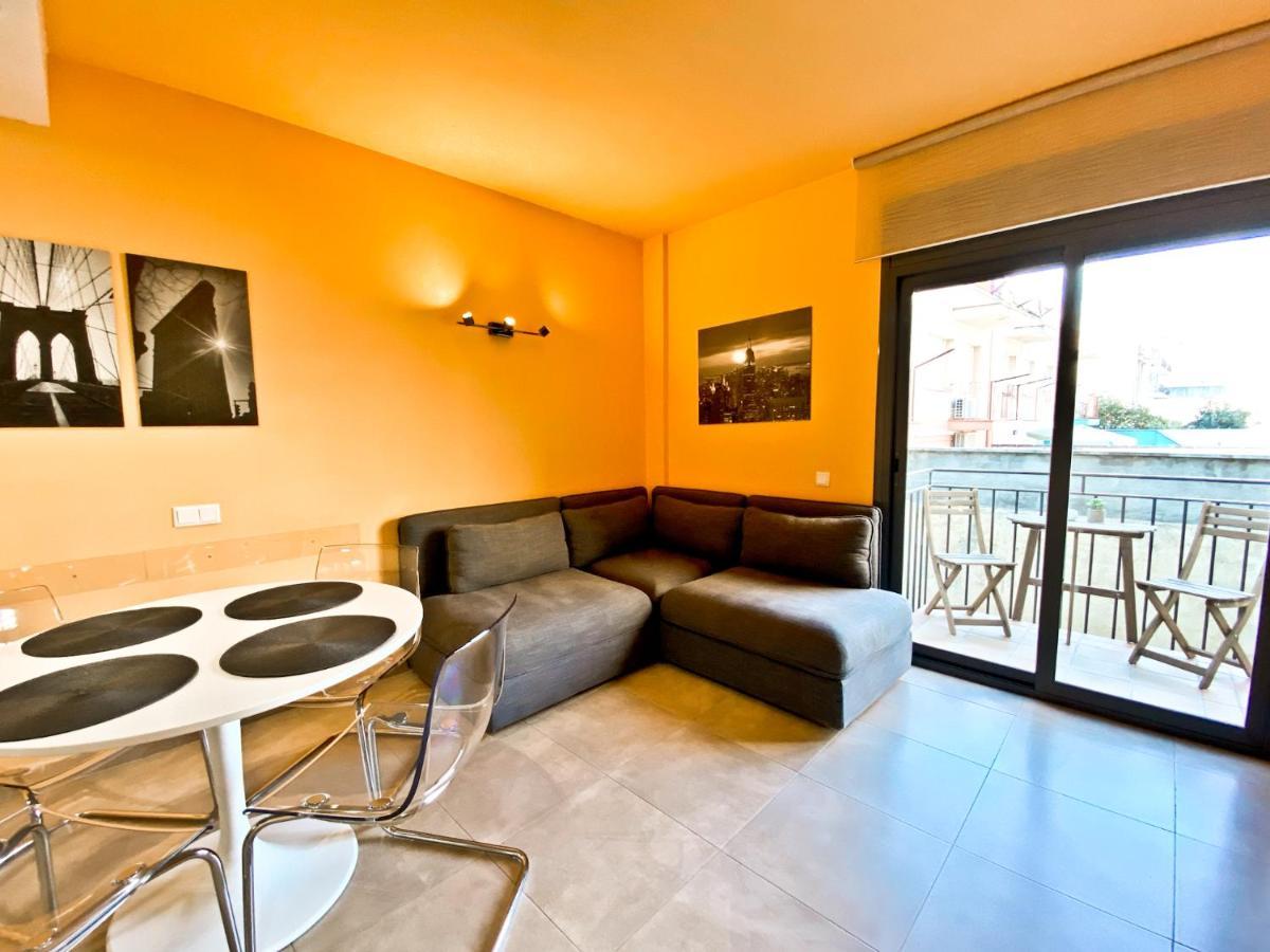 Urban Manresa-City Center Apartment With Balcony Экстерьер фото