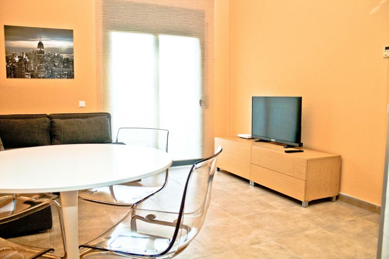 Urban Manresa-City Center Apartment With Balcony Экстерьер фото